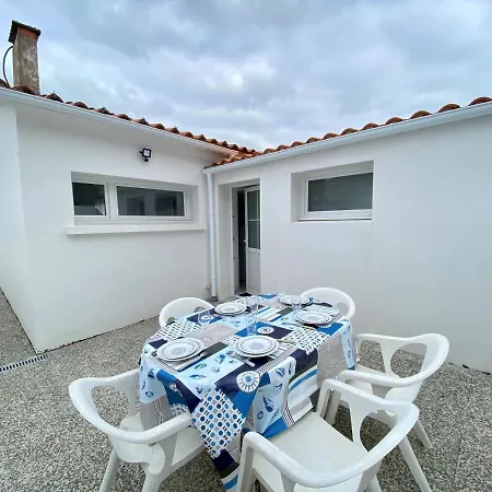 Maisonnette Rénovée Proche Des Dunes, Patio Et Confort Moderne - Fr-1-231-282